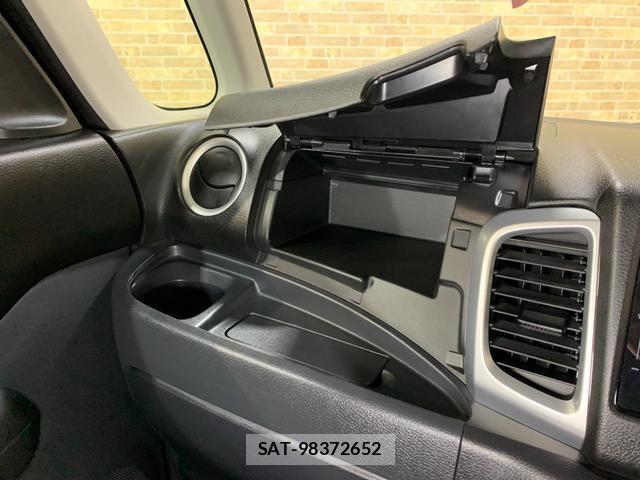 Suzuki SPACIA 2015-09 8285556-11