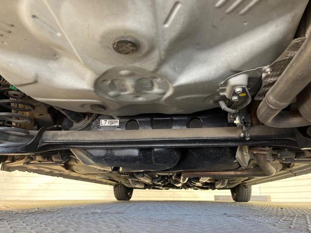Toyota SPADE 2018-08 8279142-18