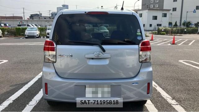 Toyota SPADE 2013-08 8282010-1