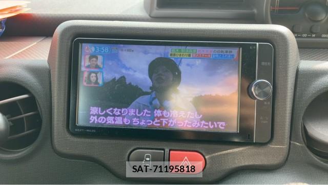 Toyota SPADE 2013-08 8282010-4