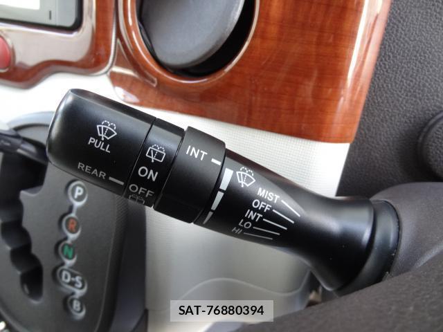 Toyota SPADE 2013-08 8282928-16