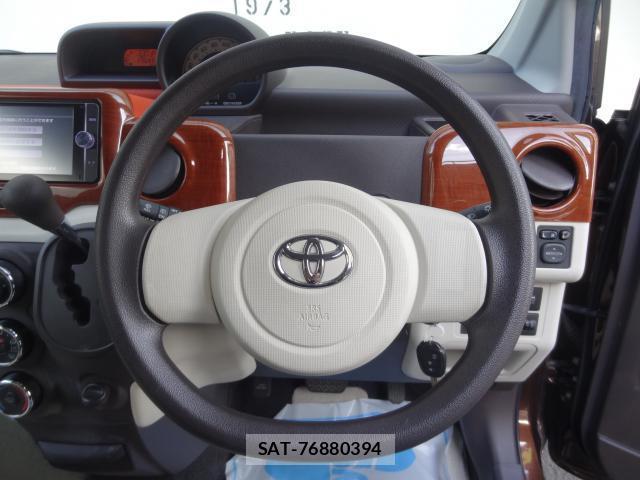 Toyota SPADE 2013-08 8282928-5