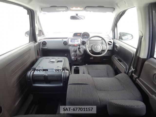 Toyota SPADE 2013-10 8282939-10