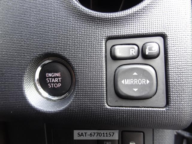 Toyota SPADE 2013-10 8282939-15