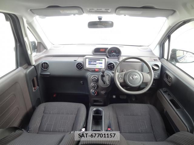 Toyota SPADE 2013-10 8282939-2