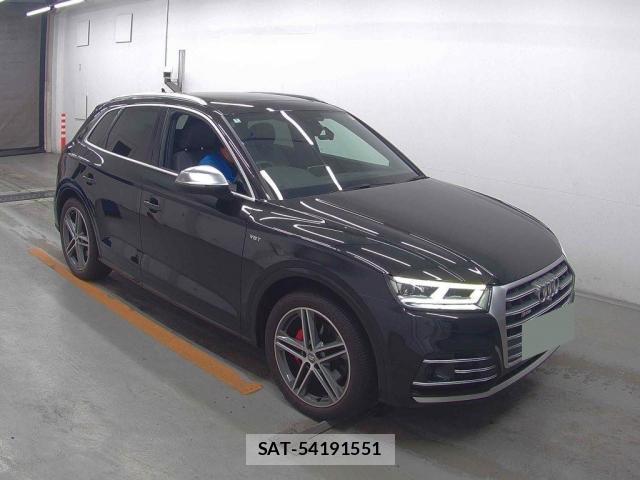 Audi SQ5 2018-01 8284692-4