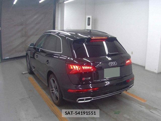 Audi SQ5 2018-01 8284692-5