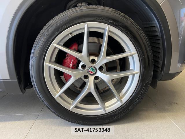 ALFA ROMEO STELVIO 2019-06 8280024-3