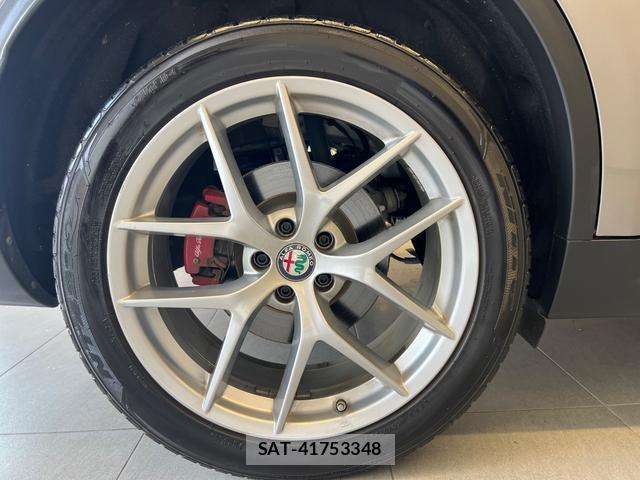 ALFA ROMEO STELVIO 2019-06 8280024-4