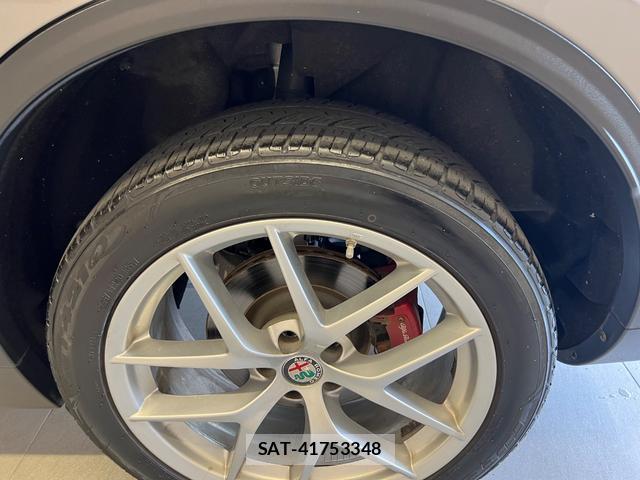ALFA ROMEO STELVIO 2019-06 8280024-6
