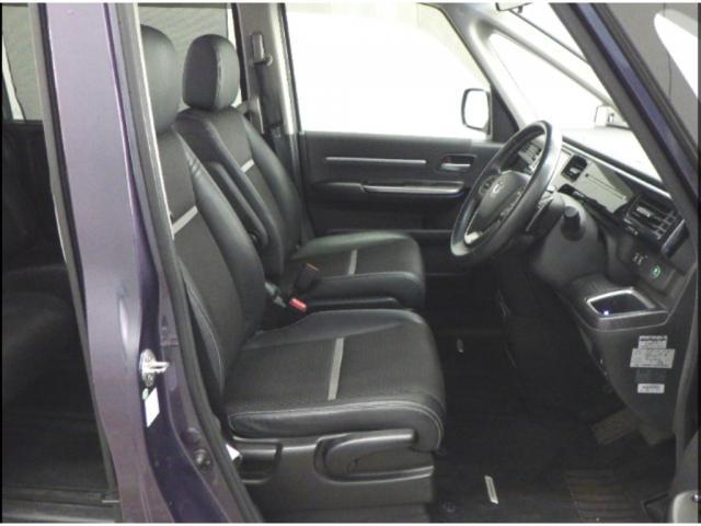 Honda e 2015-06 8277037-3