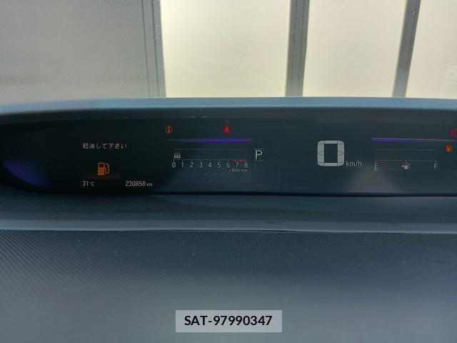 Honda e 2019-07 8277179-15