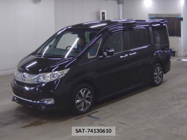 Honda e 2015-05 8277469-3