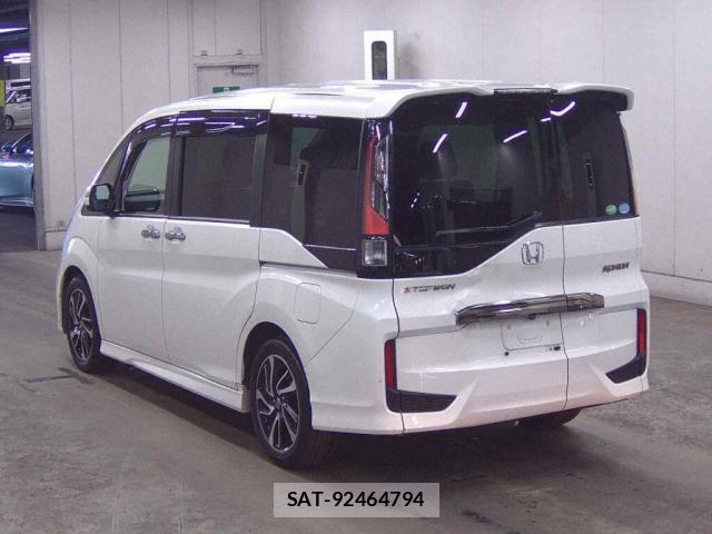 Honda e 2017-08 8277479-1