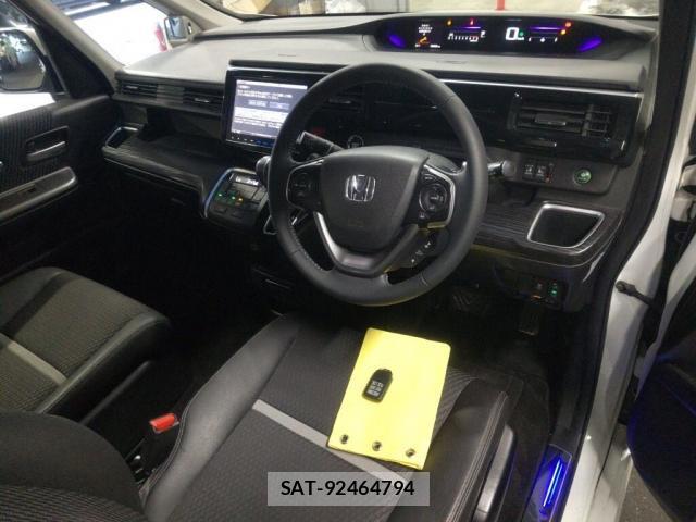 Honda e 2017-08 8277479-2