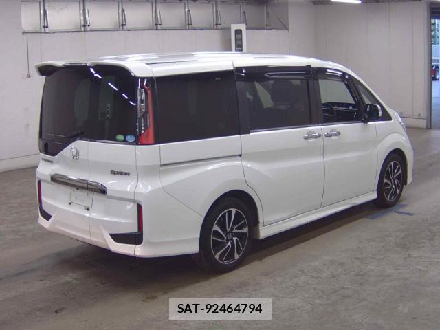 Honda e 2017-08 8277479-4