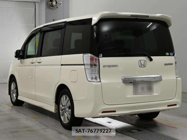 Honda e 2010-02 8277908-1