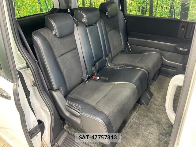 Honda e 2014-02 8278147-8
