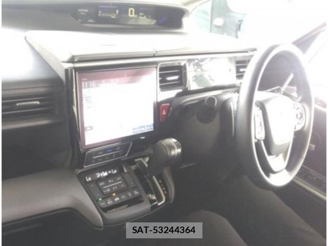 Honda e 2022-03 8278338-2