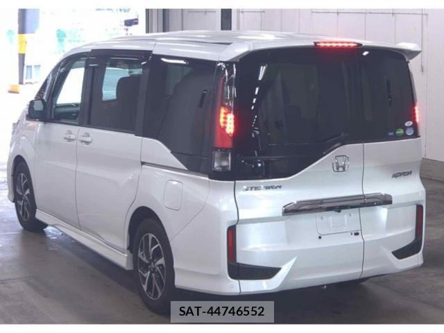 Honda e 2019-09 8278413-4