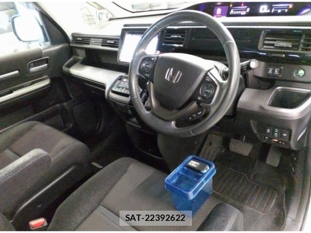 Honda e 2018-05 8278453-2