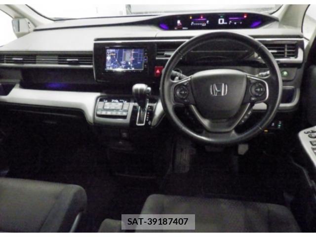 Honda e 2021-07 8278471-2