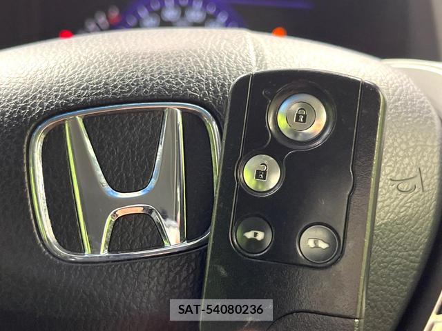 Honda e 2014-10 8279493-6