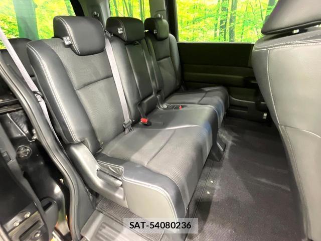Honda e 2014-10 8279493-8