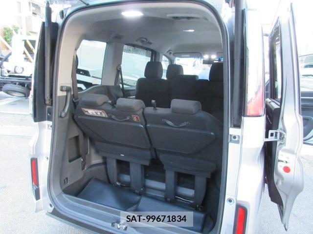 Honda e 2019-03 8279531-18