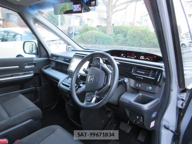 Honda e 2019-03 8279531-2