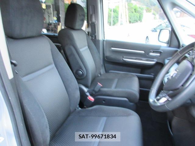 Honda e 2019-03 8279531-5