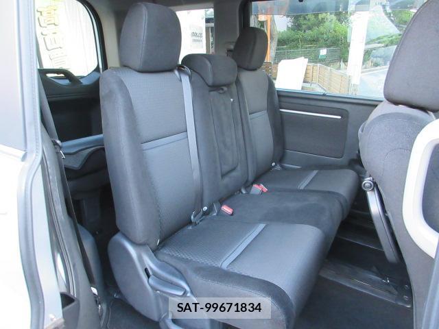 Honda e 2019-03 8279531-6