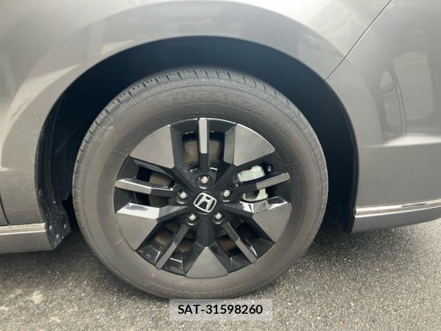 Honda e 2024-07 8279659-12