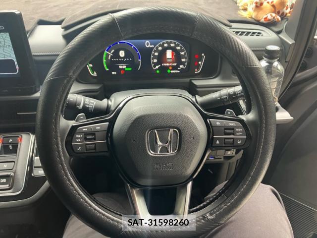 Honda e 2024-07 8279659-15