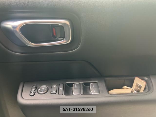 Honda e 2024-07 8279659-19