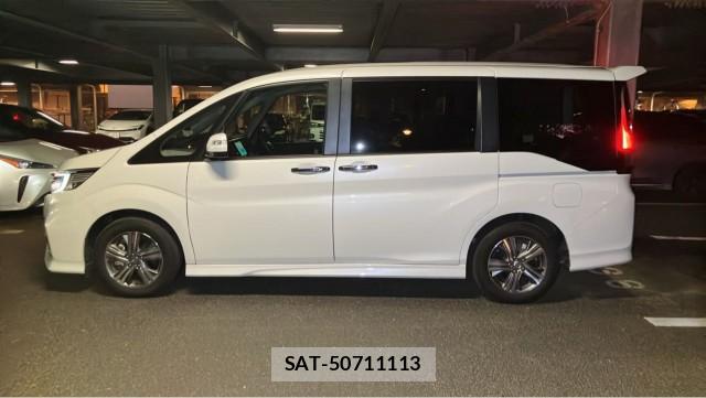 Honda e 2022-01 8280464-10