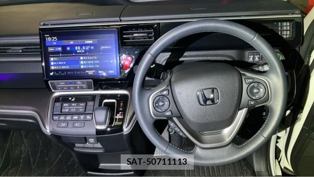 Honda e 2022-01 8280464-16