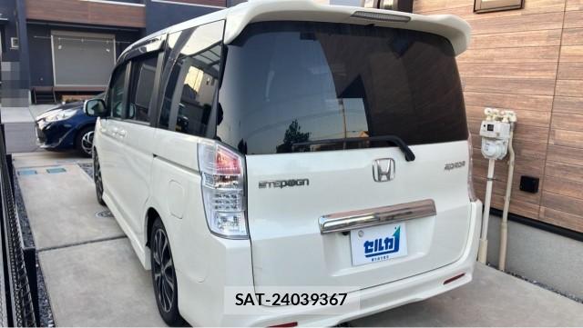 Honda e 2012-03 8280527-12