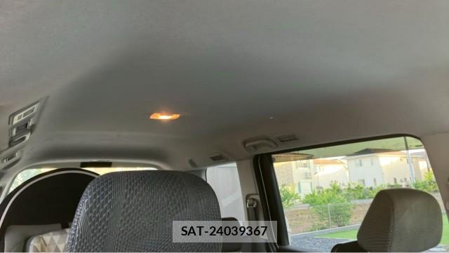 Honda e 2012-03 8280527-15