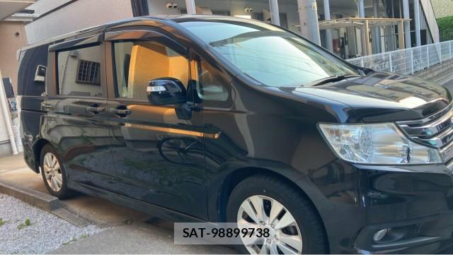 Honda e 2010-06 8280619-3
