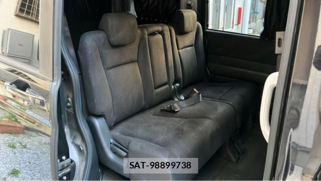 Honda e 2010-06 8280619-6