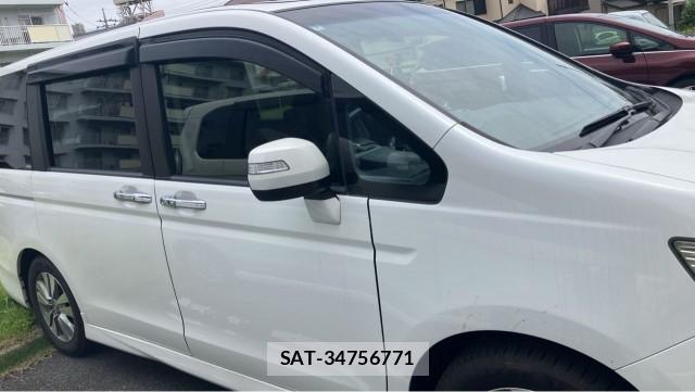 Honda e 2014-03 8280708-10