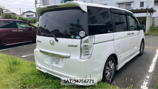 Honda e 2014-03 8280708-12