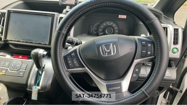 Honda e 2014-03 8280708-16