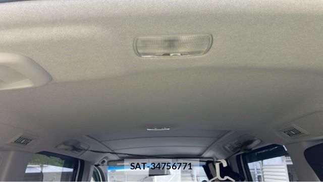 Honda e 2014-03 8280708-17