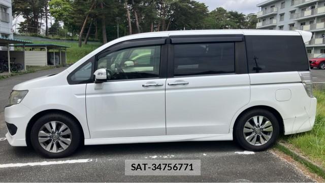 Honda e 2014-03 8280708-3