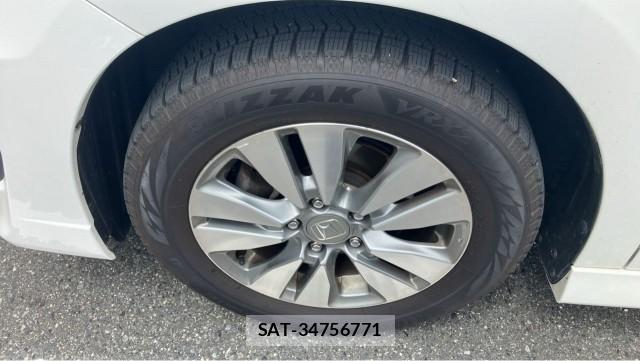 Honda e 2014-03 8280708-8