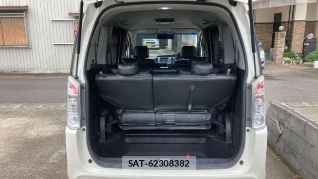 Honda e 2010-09 8280858-17