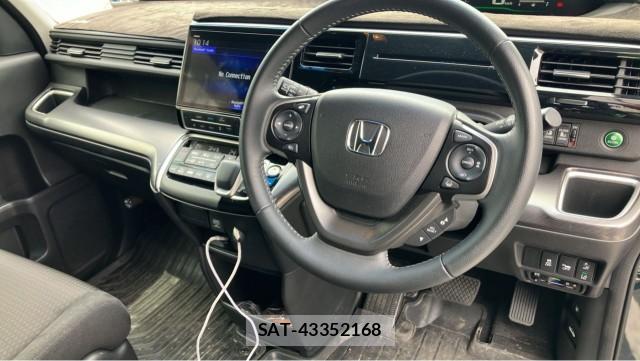 Honda e 2019-10 8280992-2