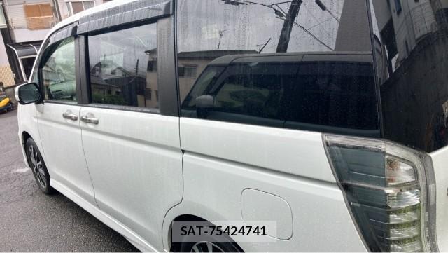 Honda e 2013-07 8281561-10